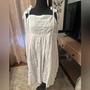 Old Navy Ivory Lace Blouse XXL